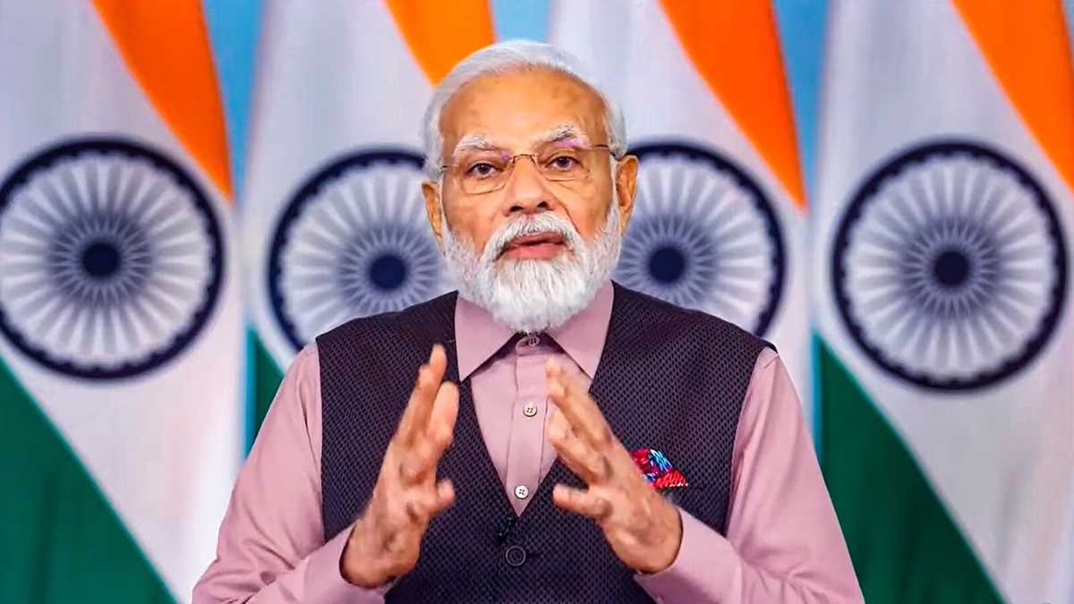 पीएम मोदी ने 1.25 लाख करोड़ रुपये की तीन सेमीकंडक्टर परियोजनाओं की रखी आधारशिला पीएम मोदी ने 1.25 लाख करोड़ रुपये की तीन सेमीकंडक्टर परियोजनाओं की रखी आधारशिला